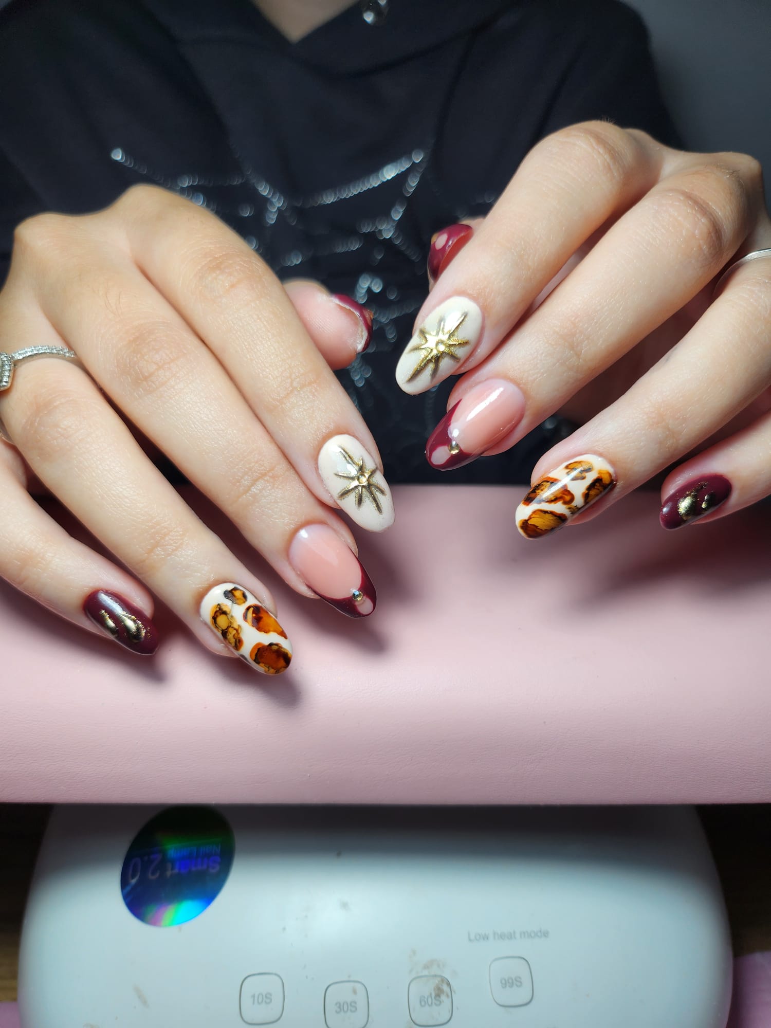 Manichiură Oana Studio 18